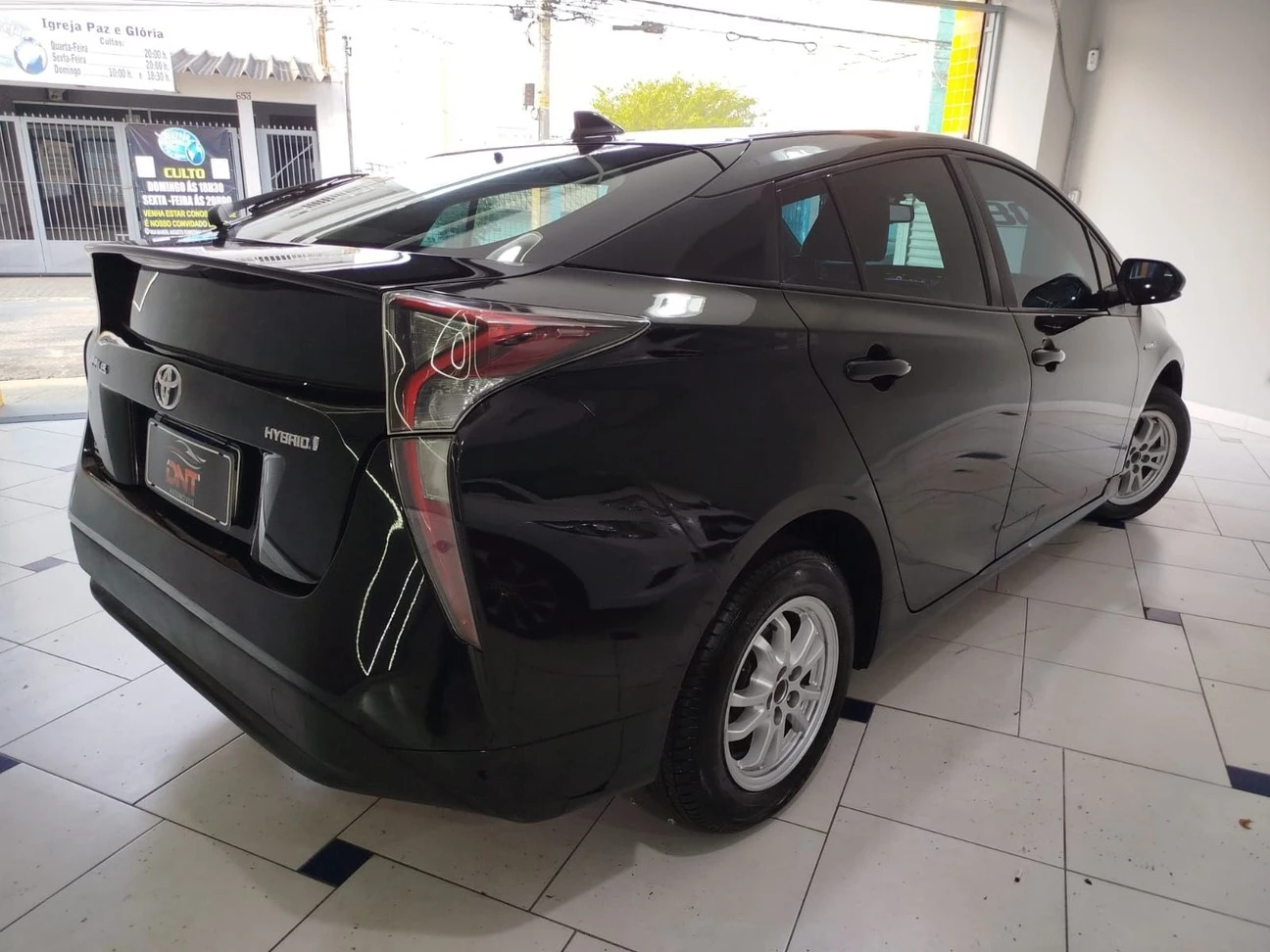 TOYOTA PRIUS