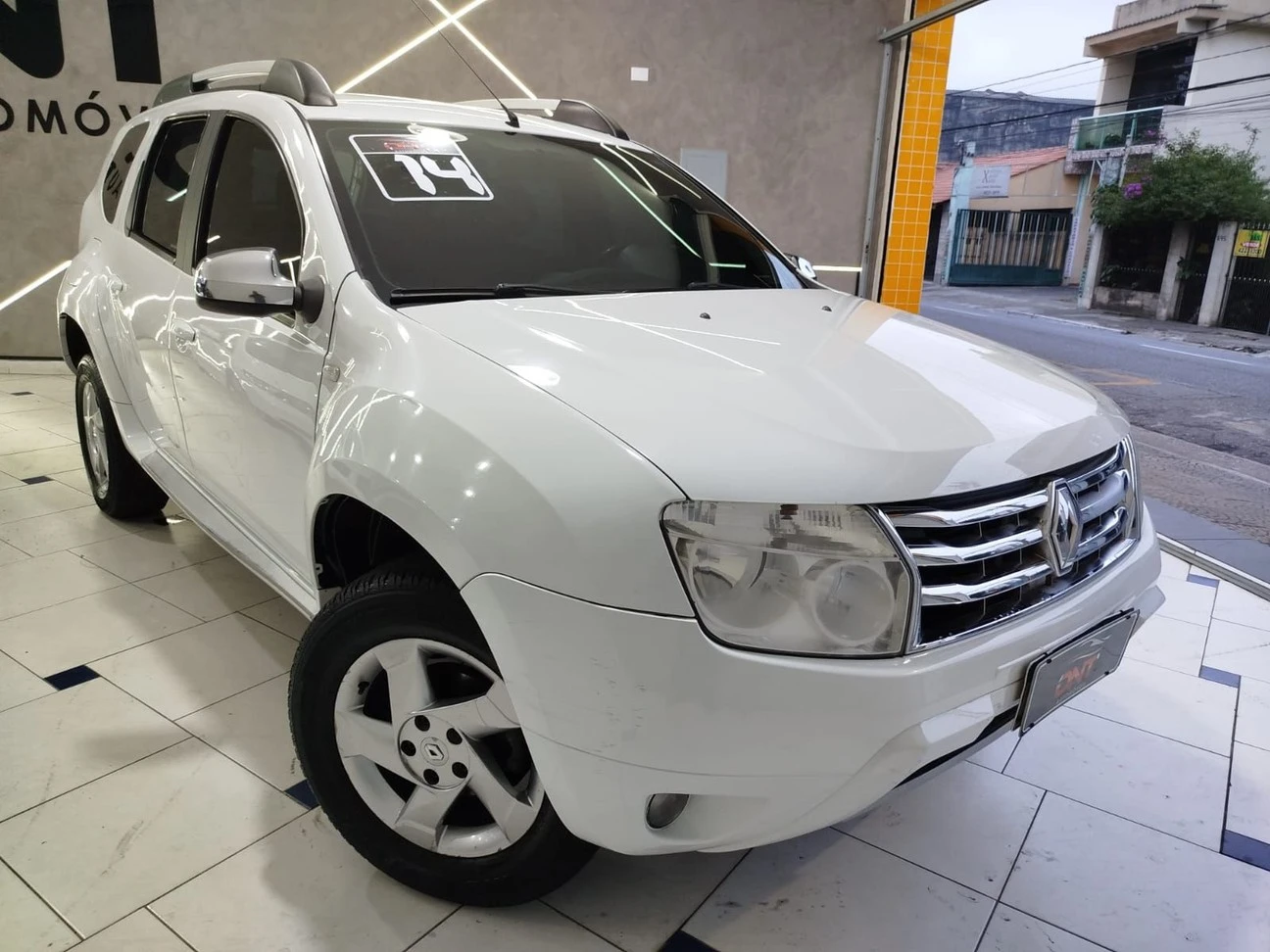 RENAULT DUSTER