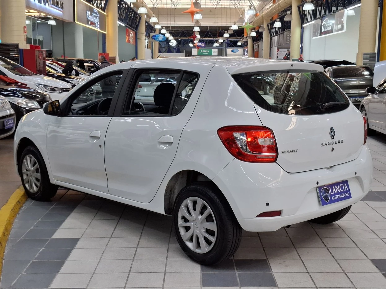 RENAULT SANDERO