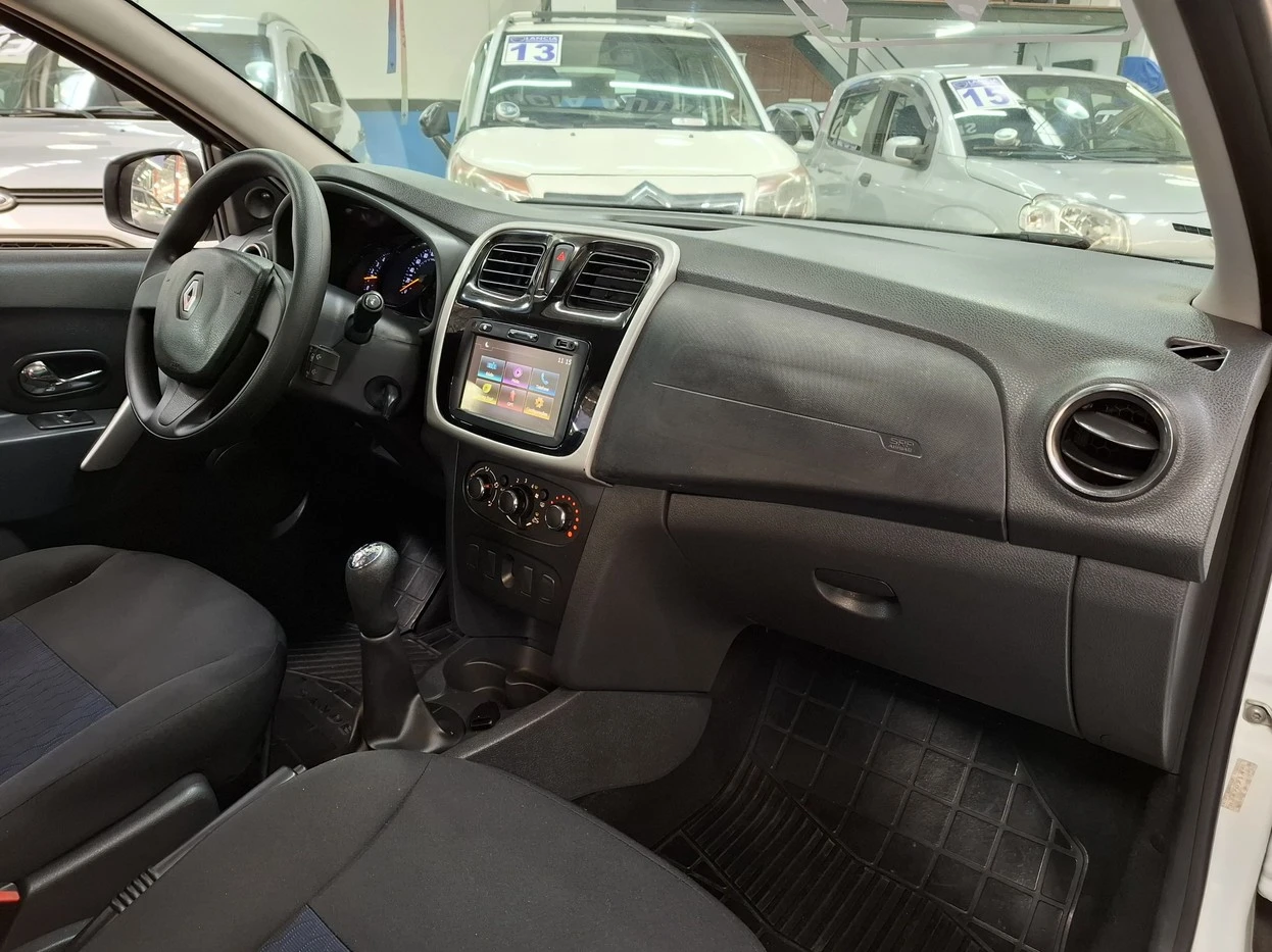 RENAULT SANDERO