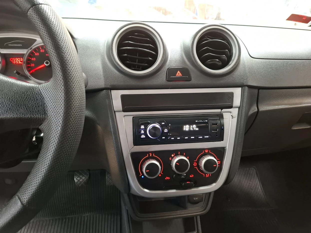 VOLKSWAGEN SAVEIRO