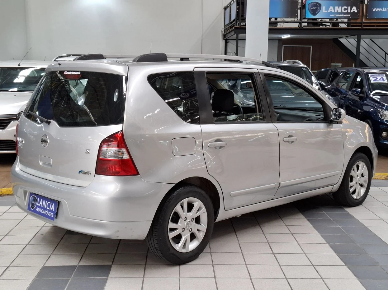 NISSAN LIVINA