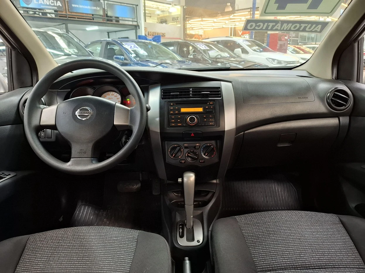 NISSAN LIVINA