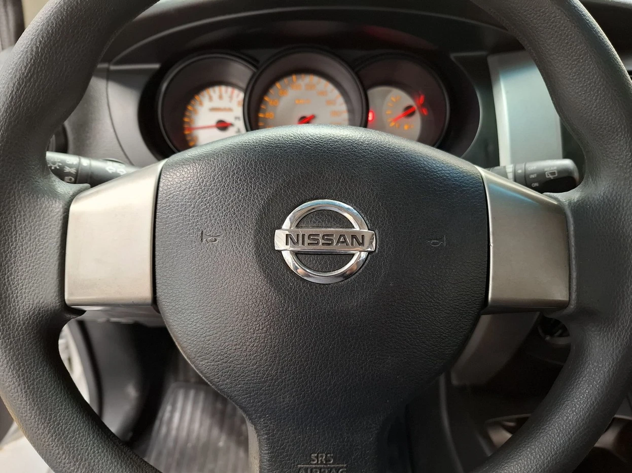 NISSAN LIVINA