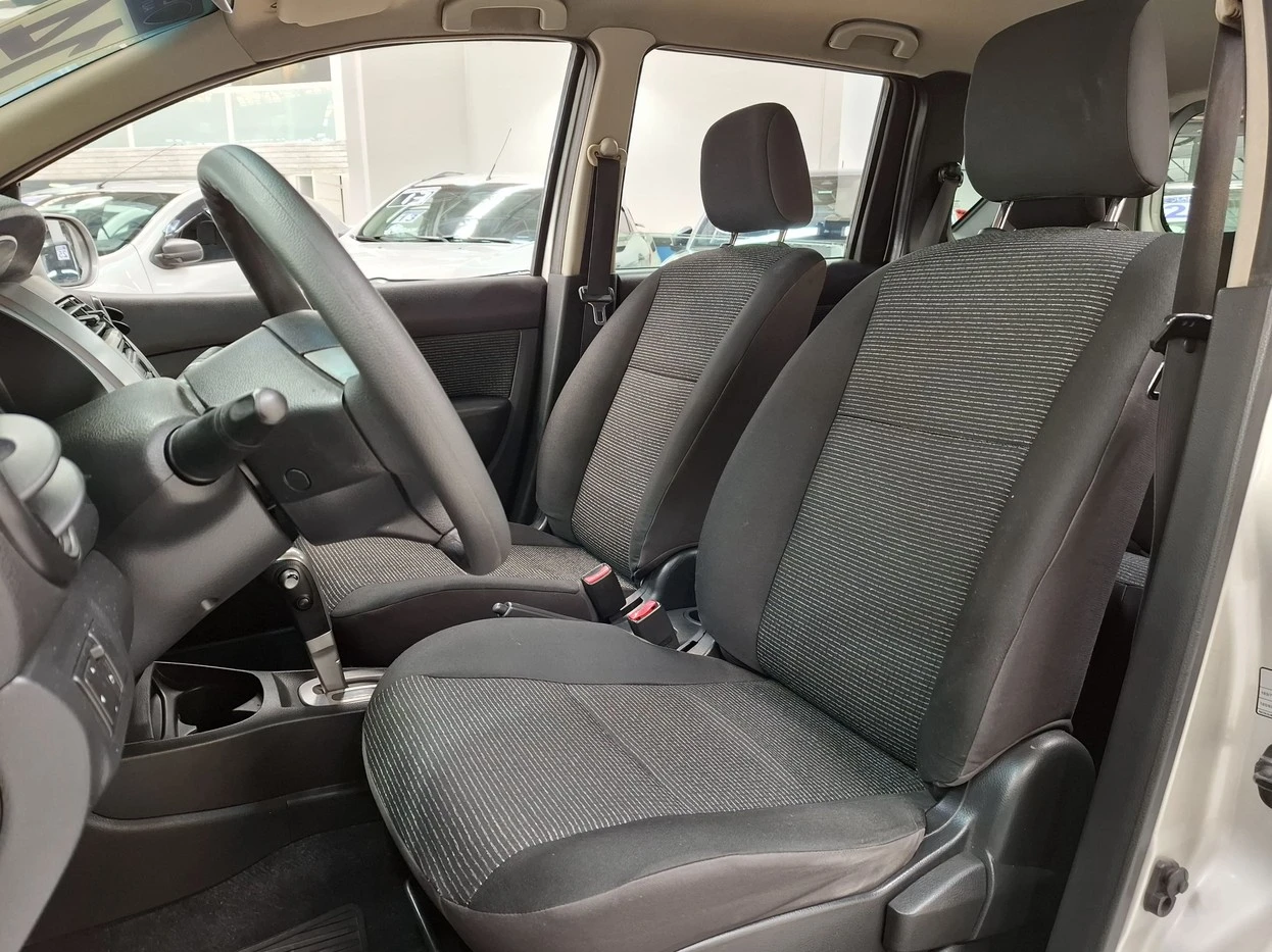 NISSAN LIVINA