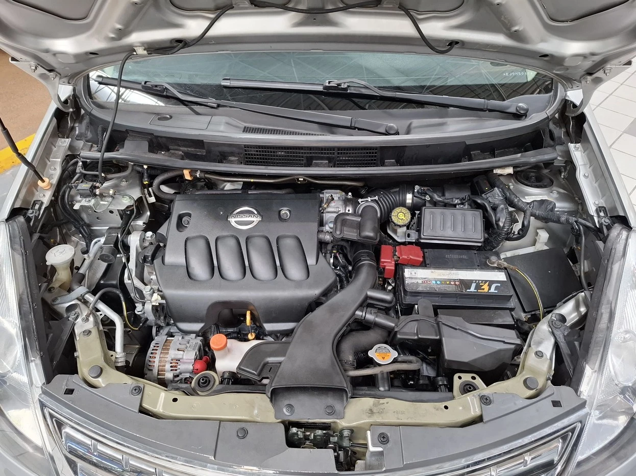 NISSAN LIVINA