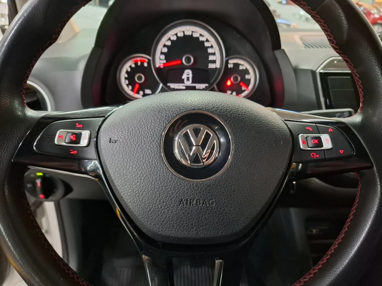 VOLKSWAGEN UP