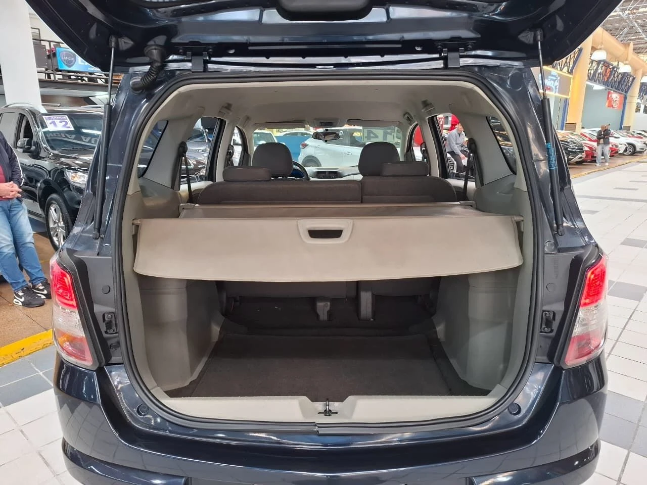 CHEVROLET SPIN