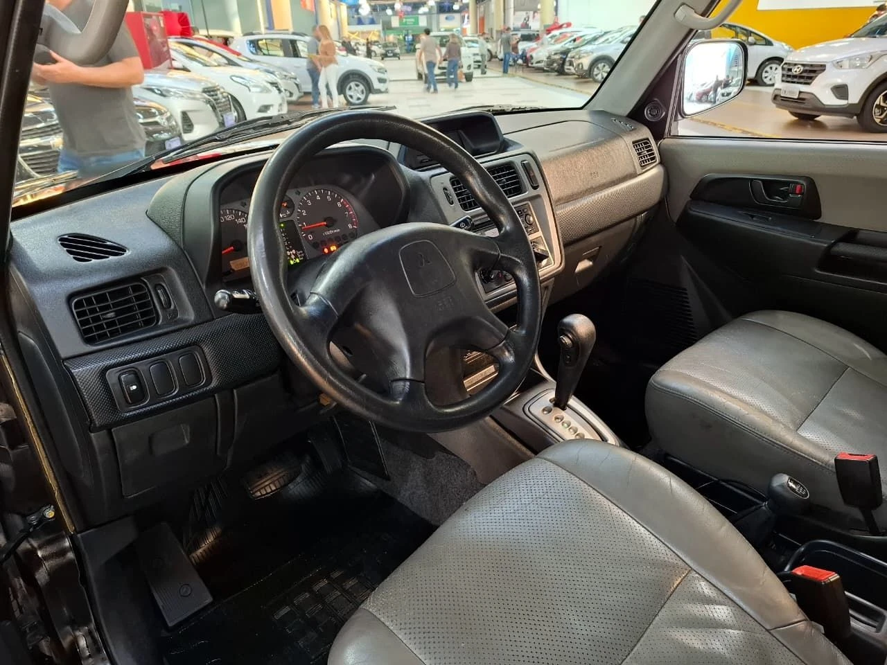 MITSUBISHI PAJERO TR4