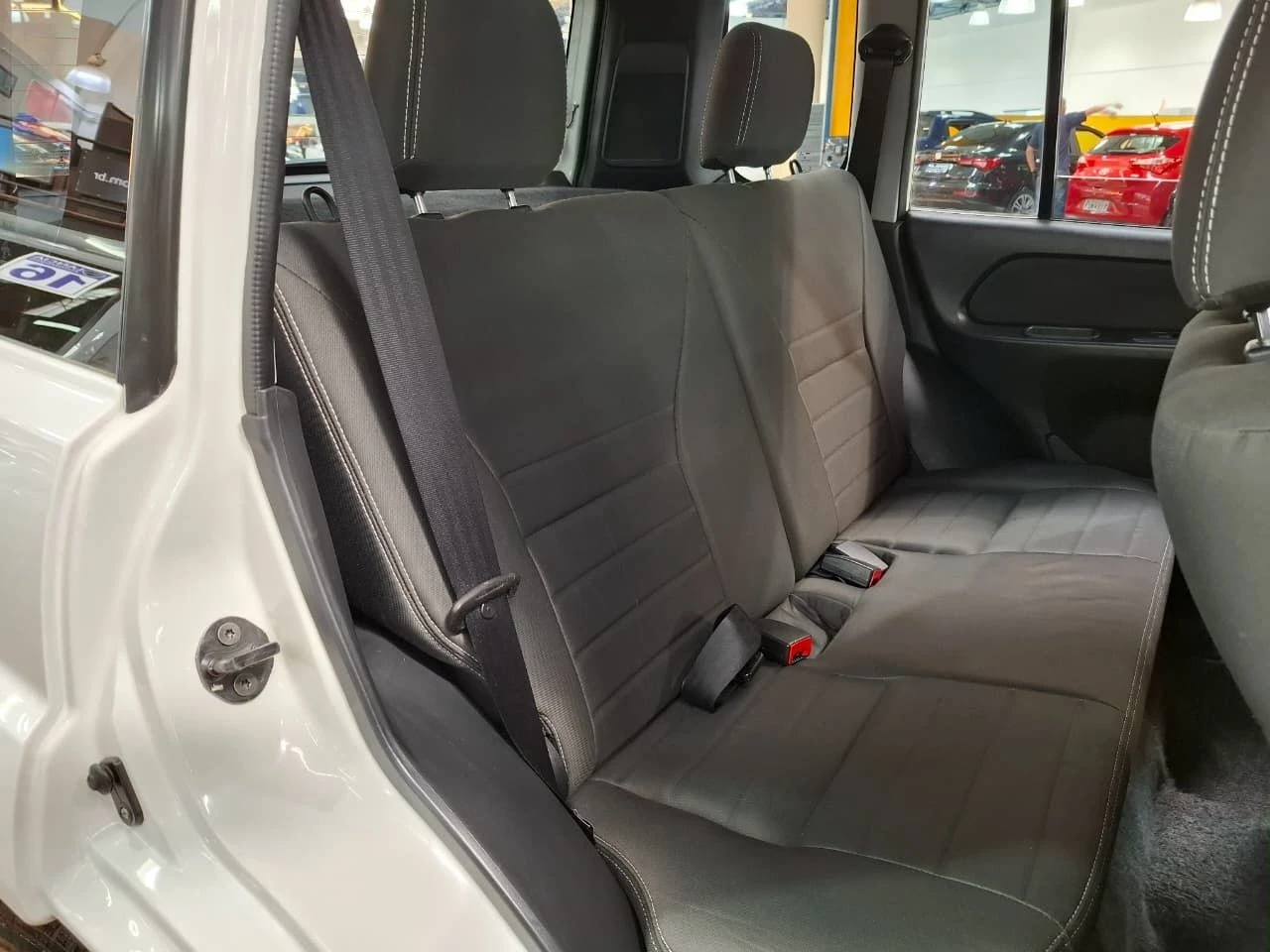 MITSUBISHI PAJERO TR4