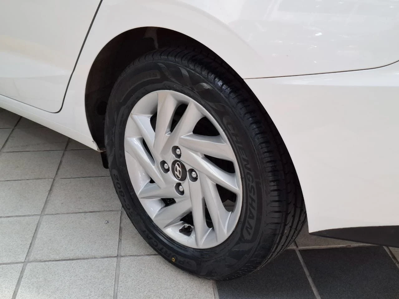 HYUNDAI HB20S