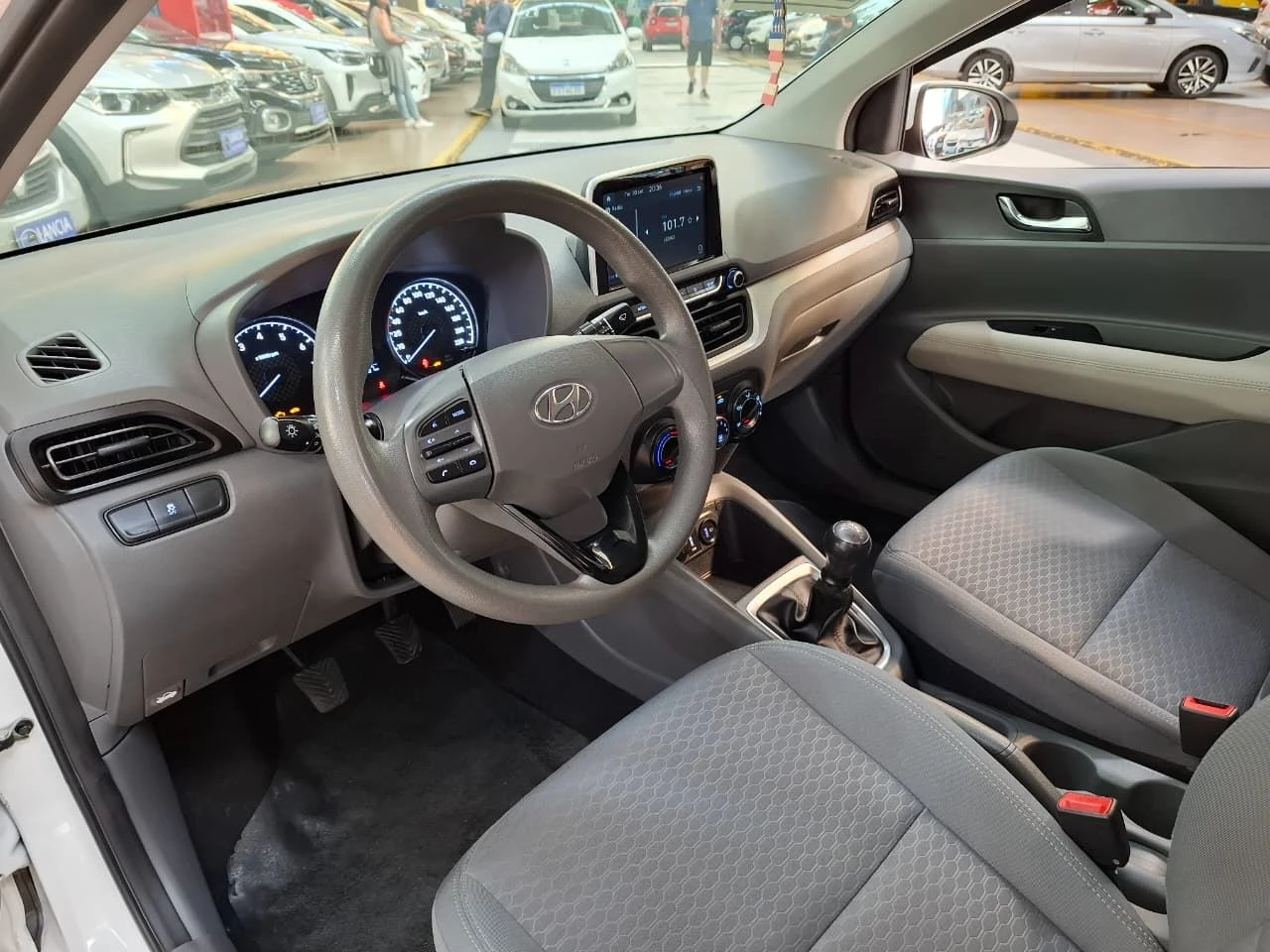 HYUNDAI HB20S