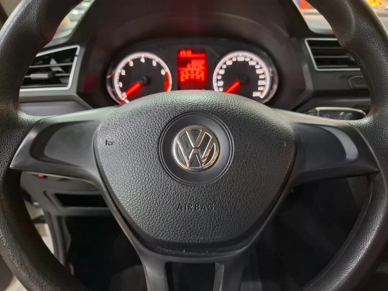 VOLKSWAGEN SAVEIRO