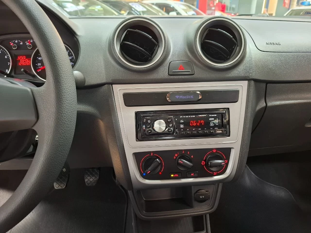 VOLKSWAGEN GOL