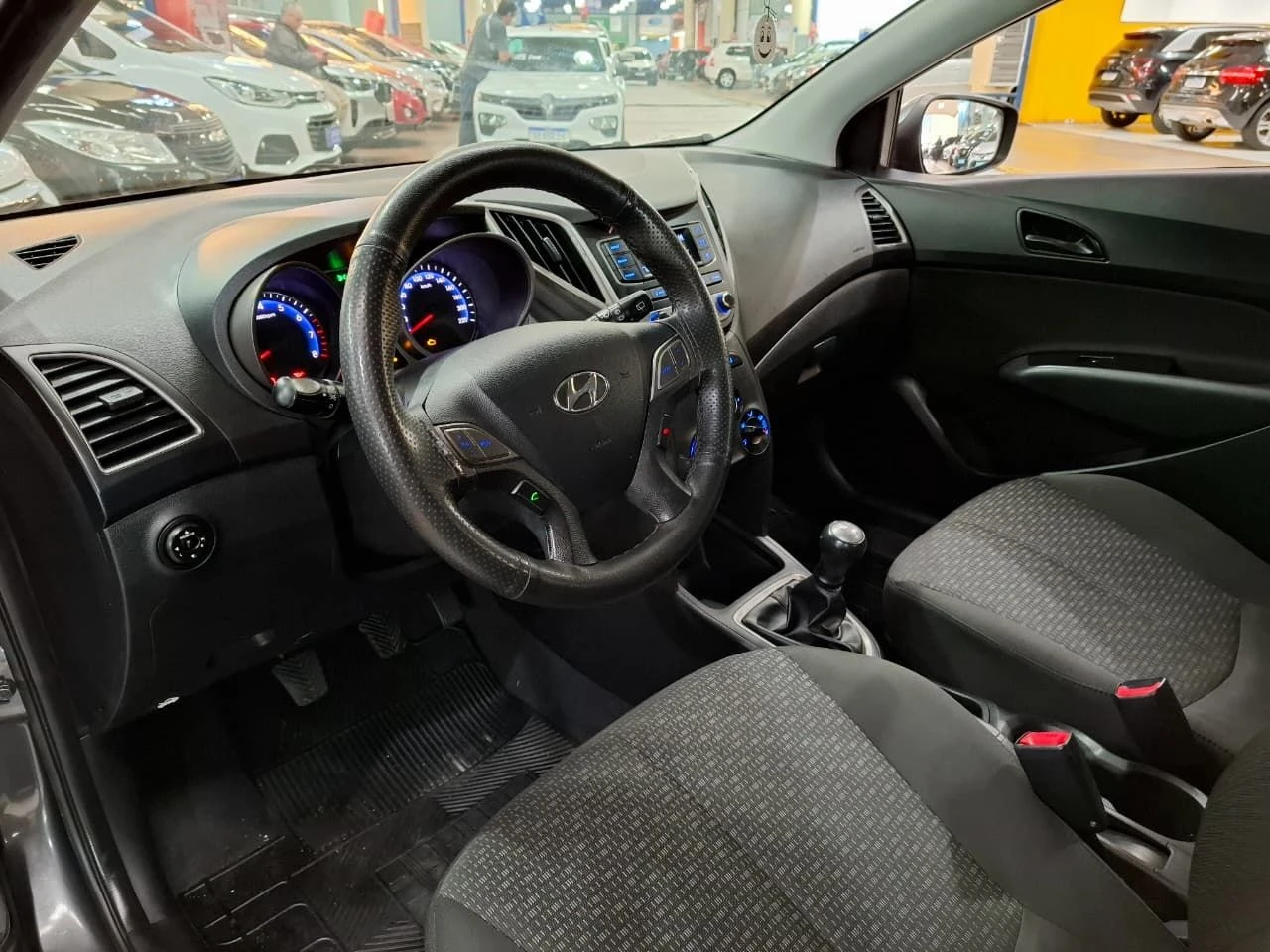 HYUNDAI HB20