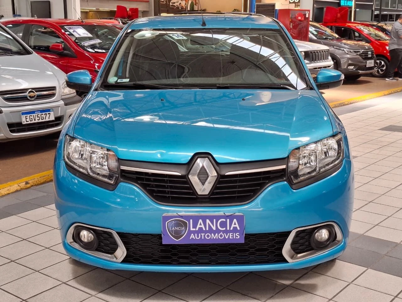 RENAULT SANDERO