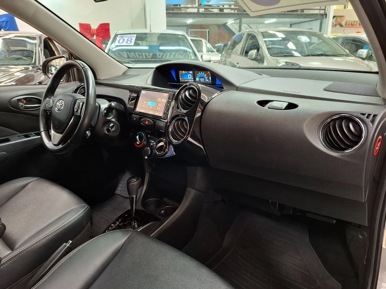 TOYOTA ETIOS