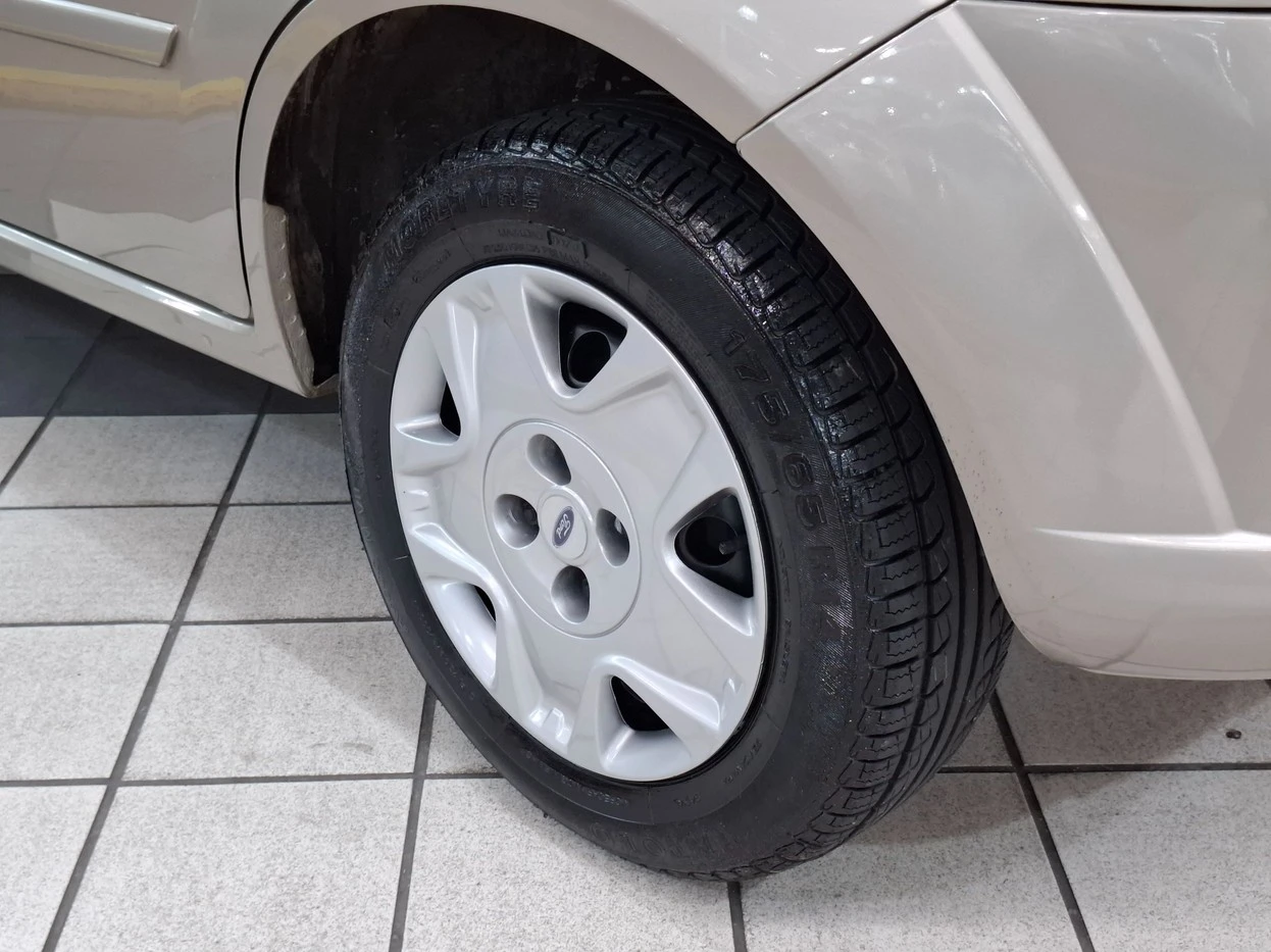 FIESTA 1.0 MPI HATCH 8V