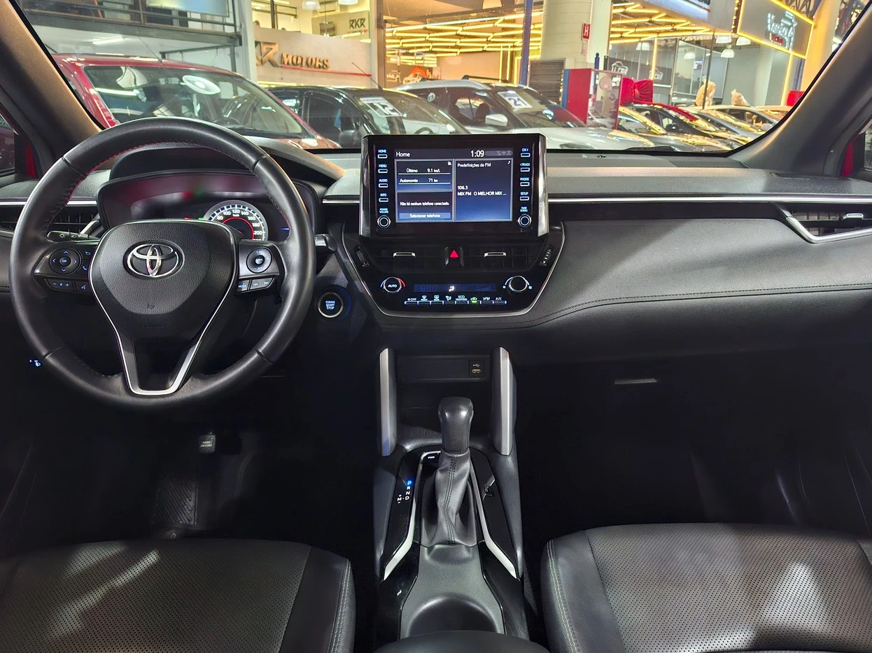 TOYOTA COROLLA CROSS