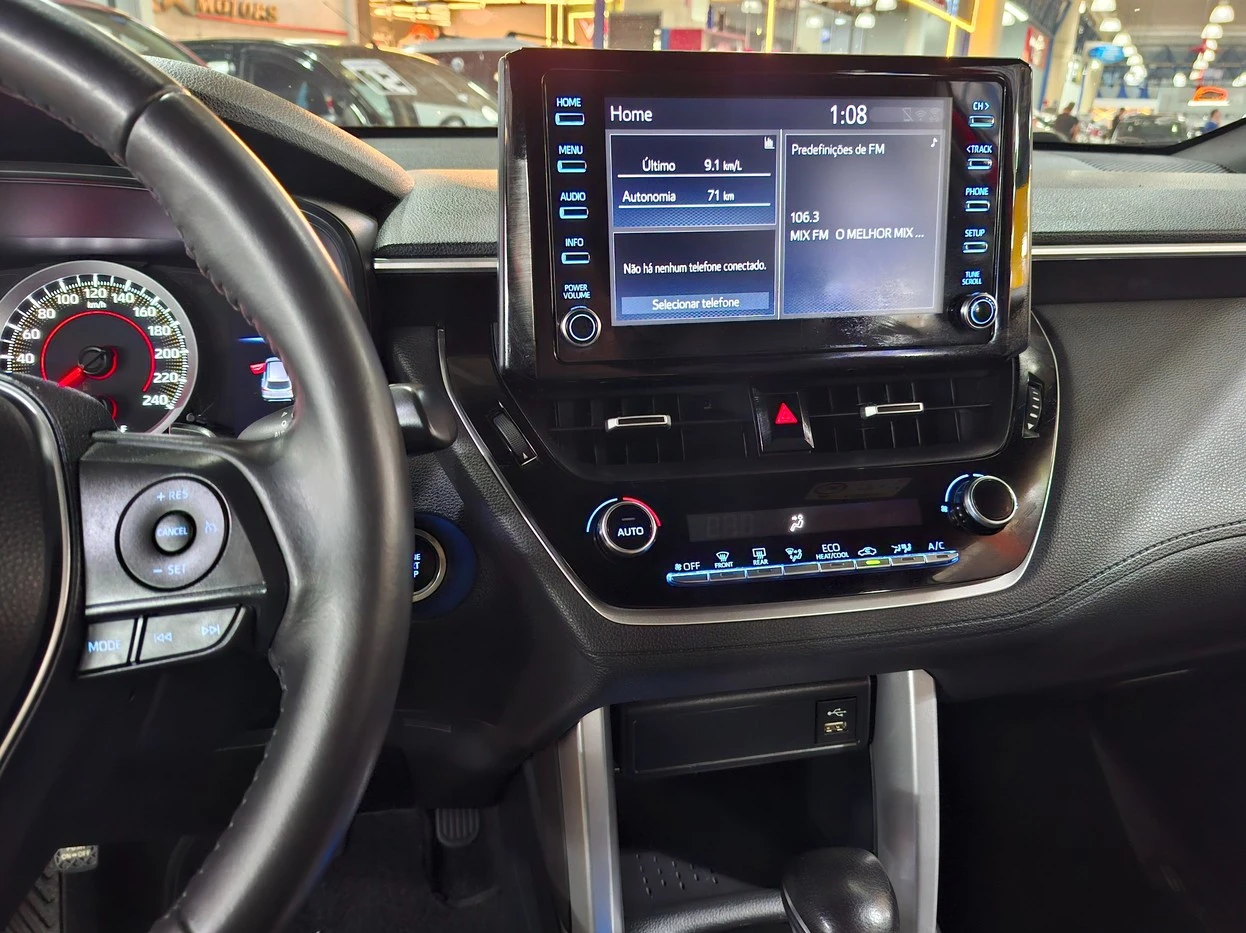 TOYOTA COROLLA CROSS