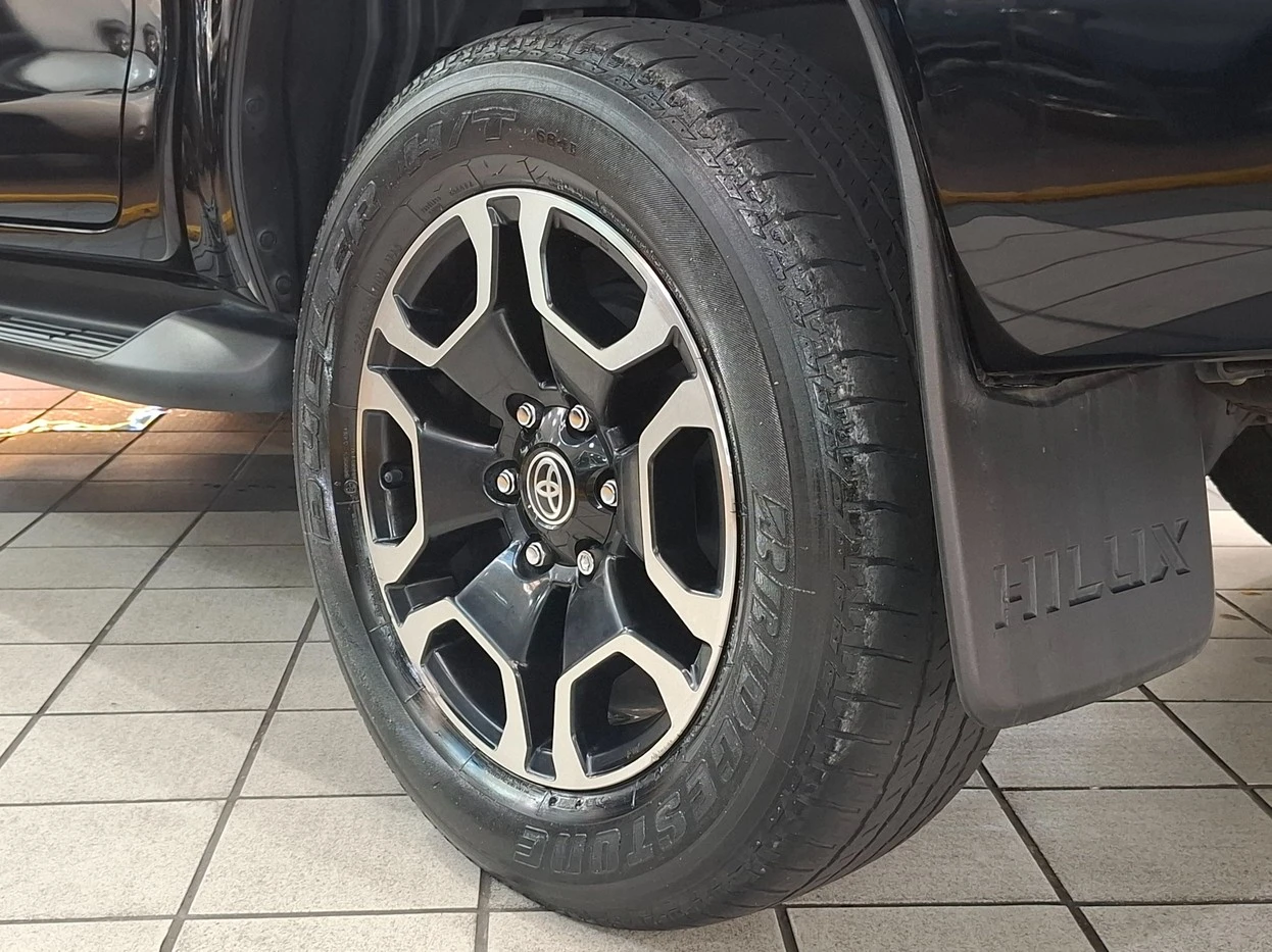 HILUX 2.7 VVT-I CD SRV 4X2