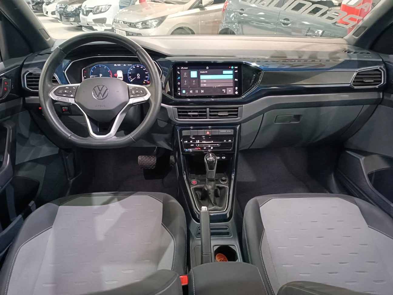 VOLKSWAGEN T-CROSS