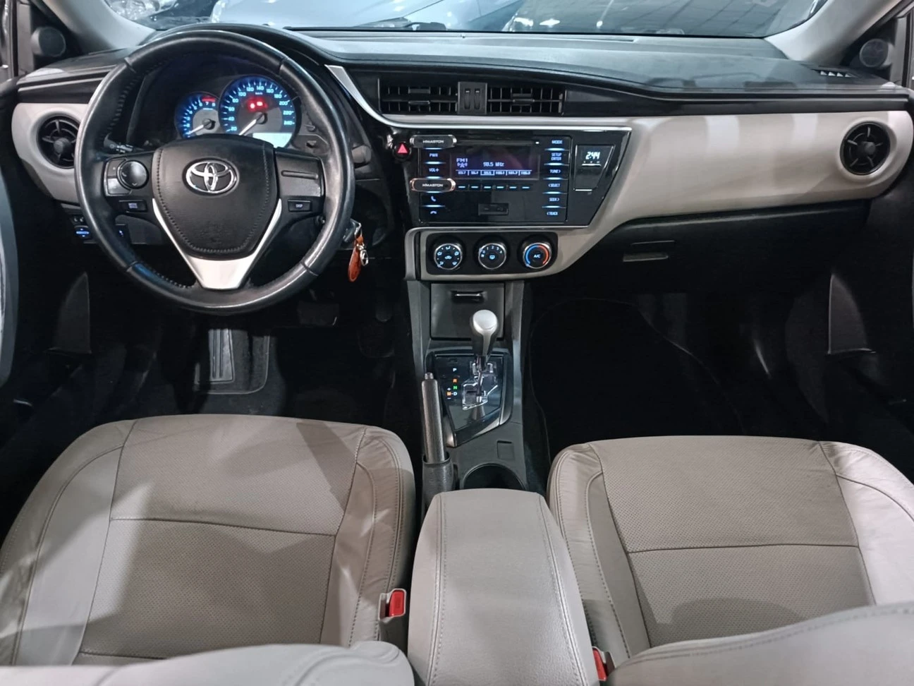TOYOTA COROLLA