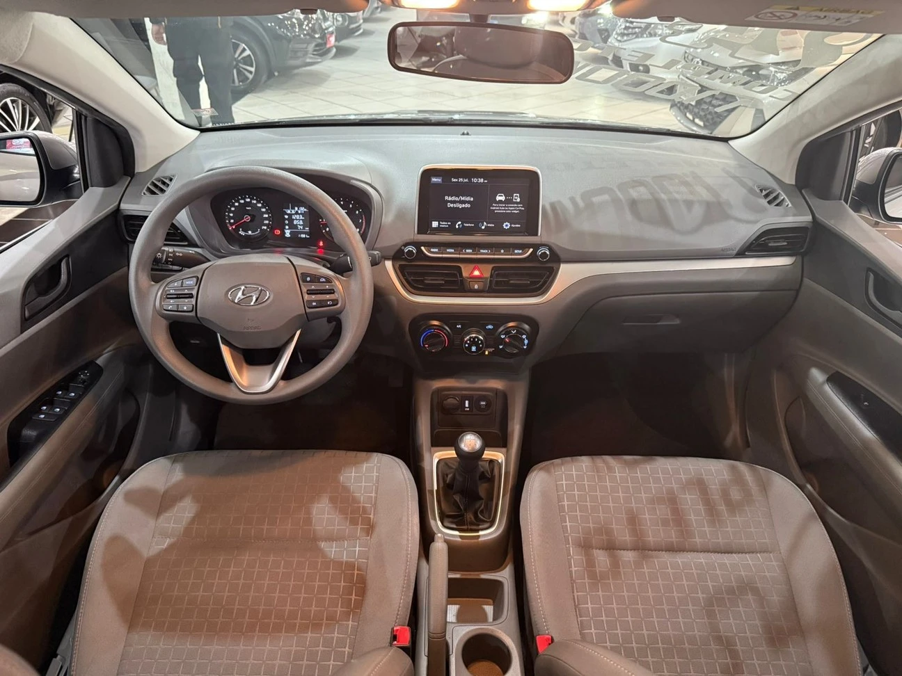 HYUNDAI HB20
