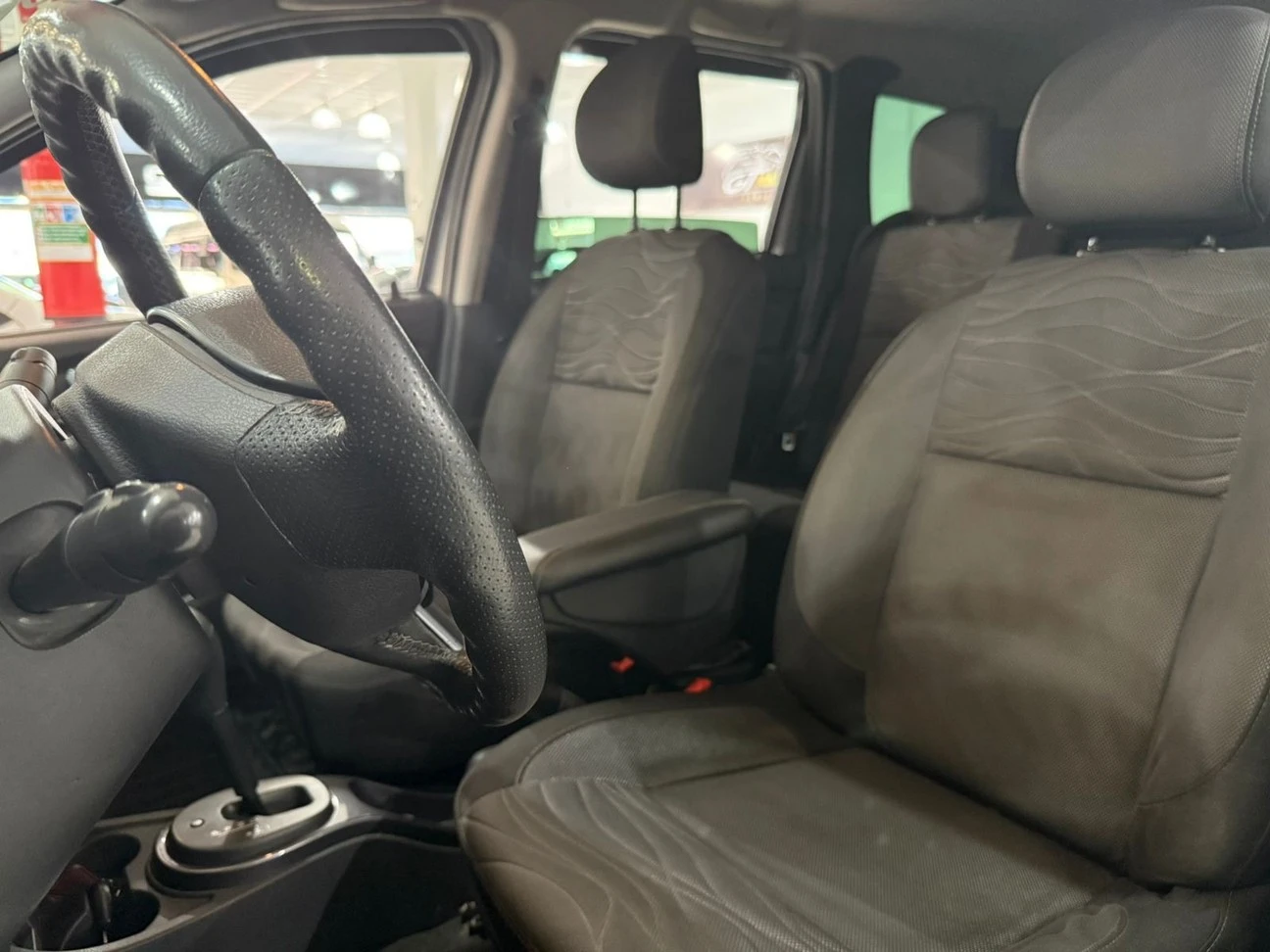 RENAULT DUSTER