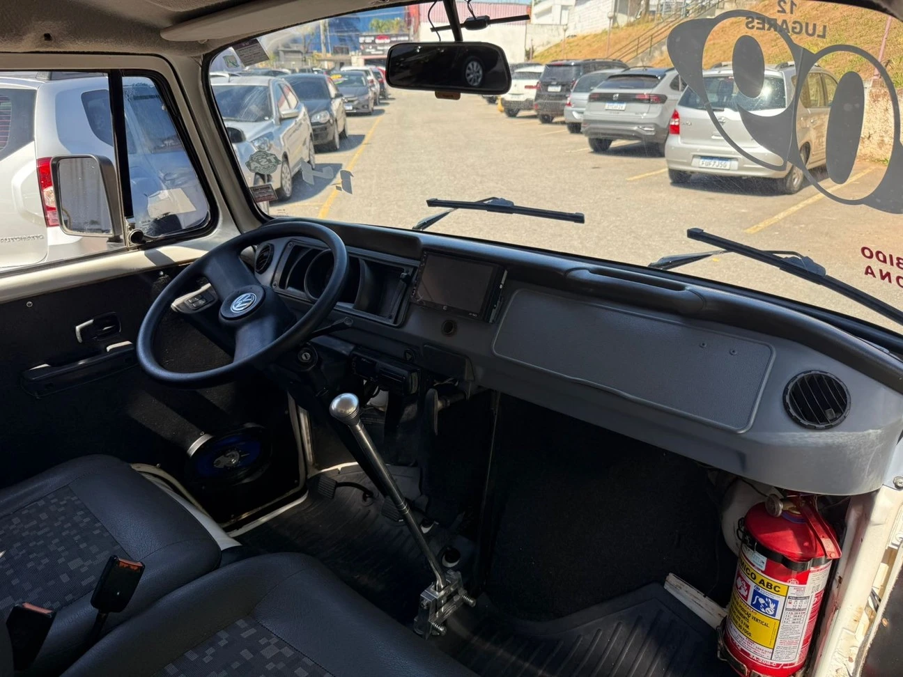 VOLKSWAGEN KOMBI