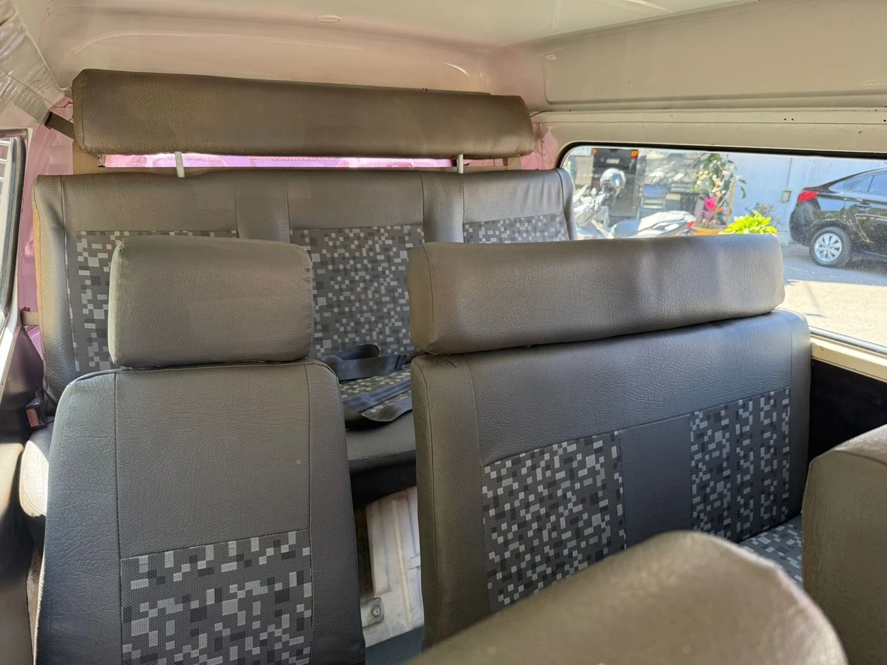 VOLKSWAGEN KOMBI