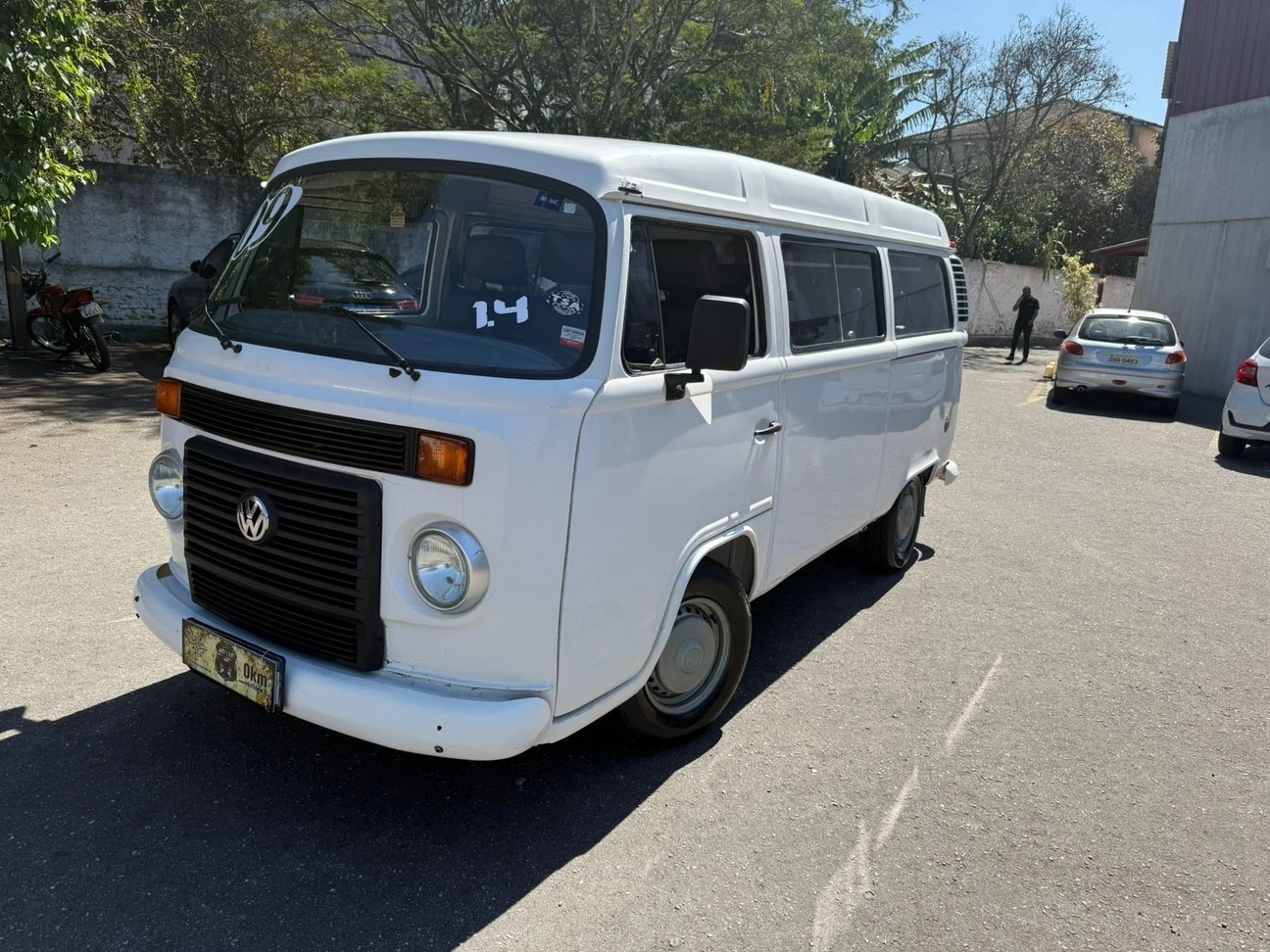VOLKSWAGEN KOMBI