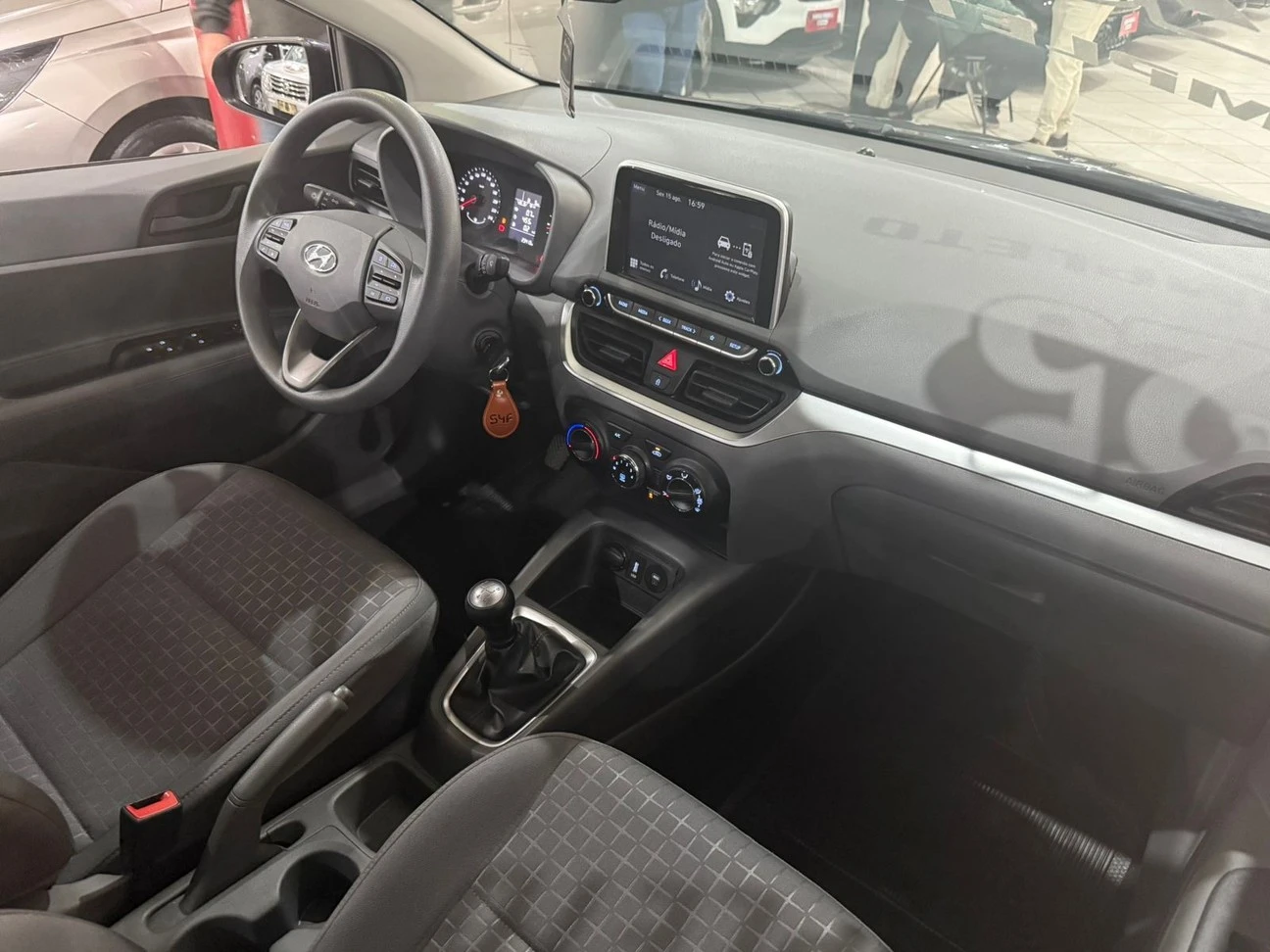 HYUNDAI HB20S