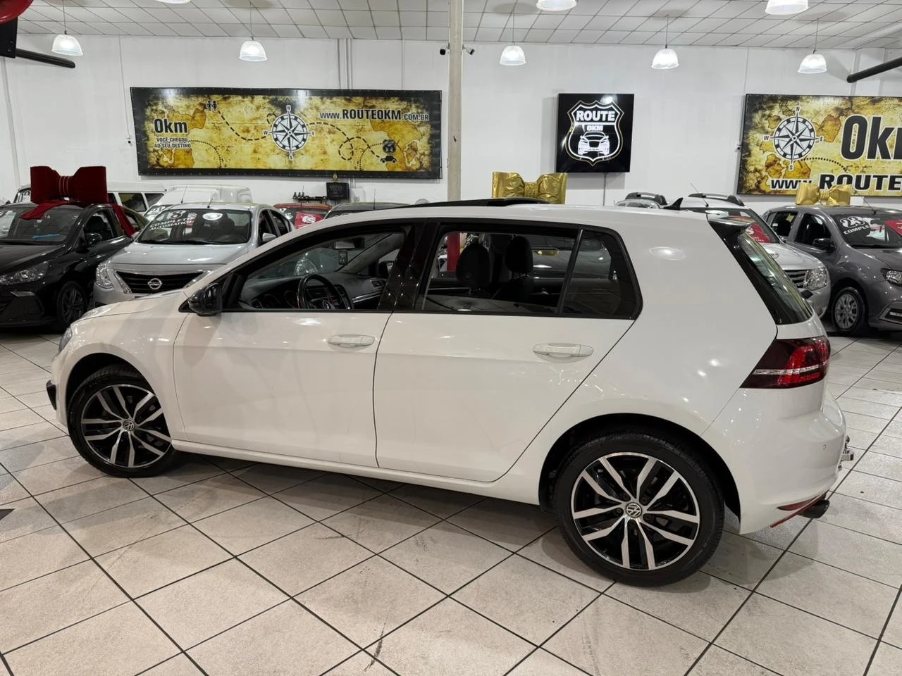 VOLKSWAGEN GOLF
