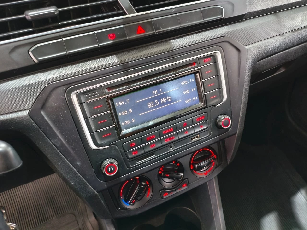 VOLKSWAGEN VOYAGE