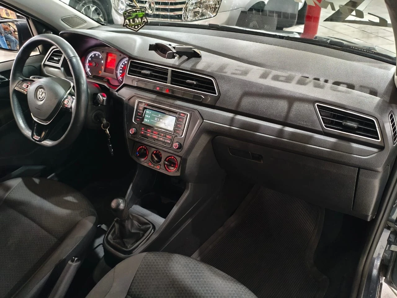 VOLKSWAGEN VOYAGE