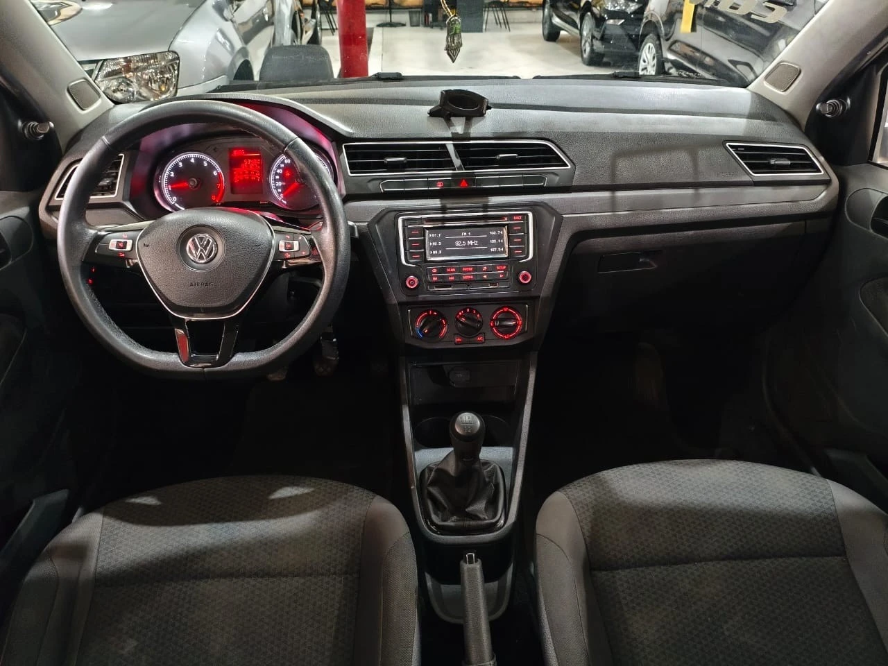 VOLKSWAGEN VOYAGE