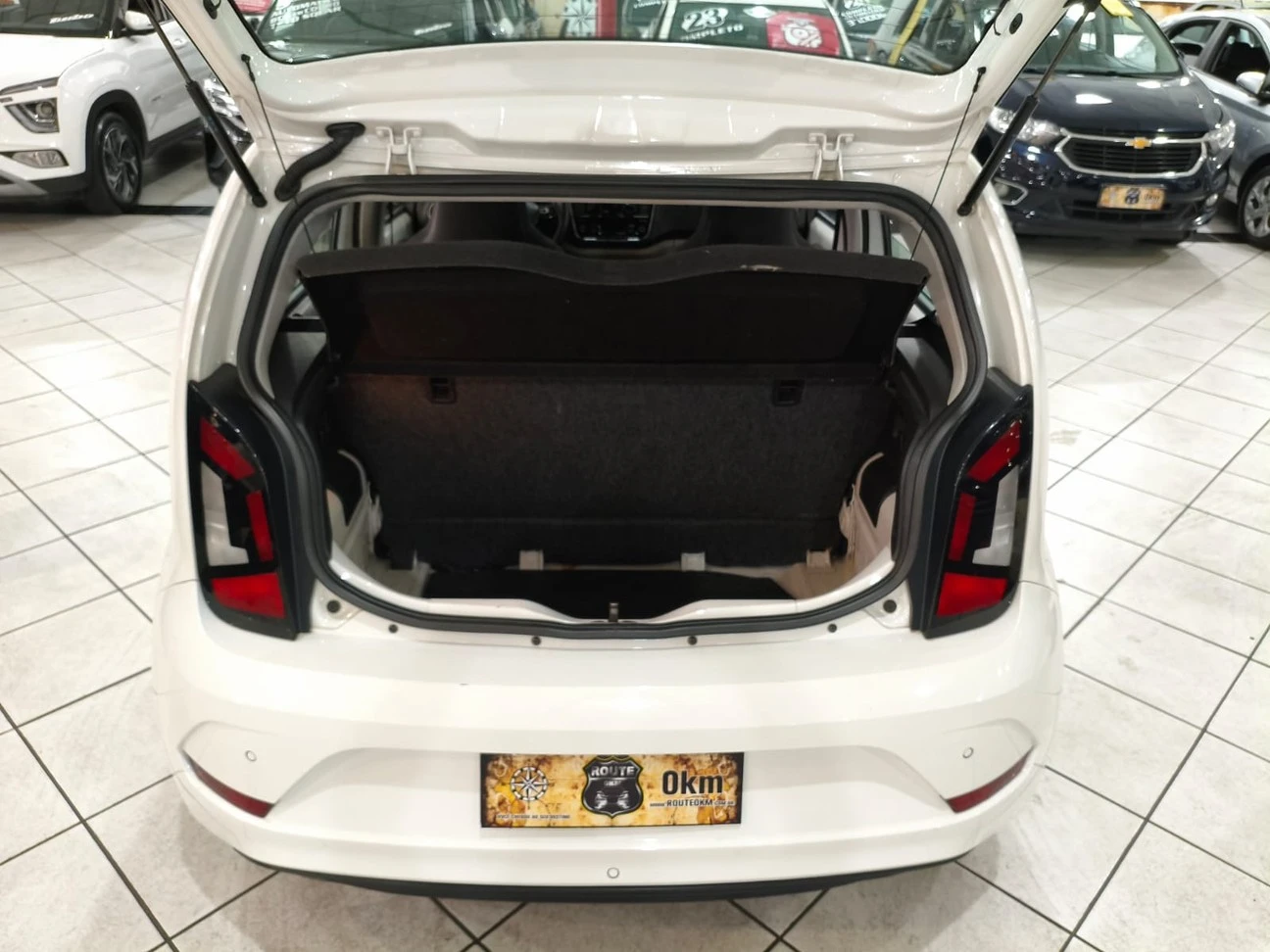 VOLKSWAGEN UP
