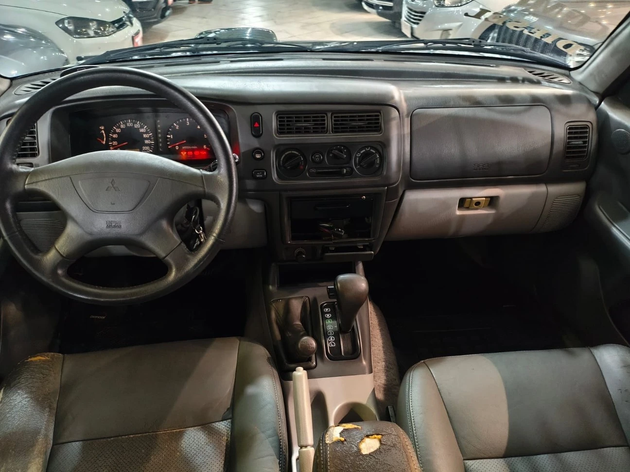 MITSUBISHI PAJERO SPORT