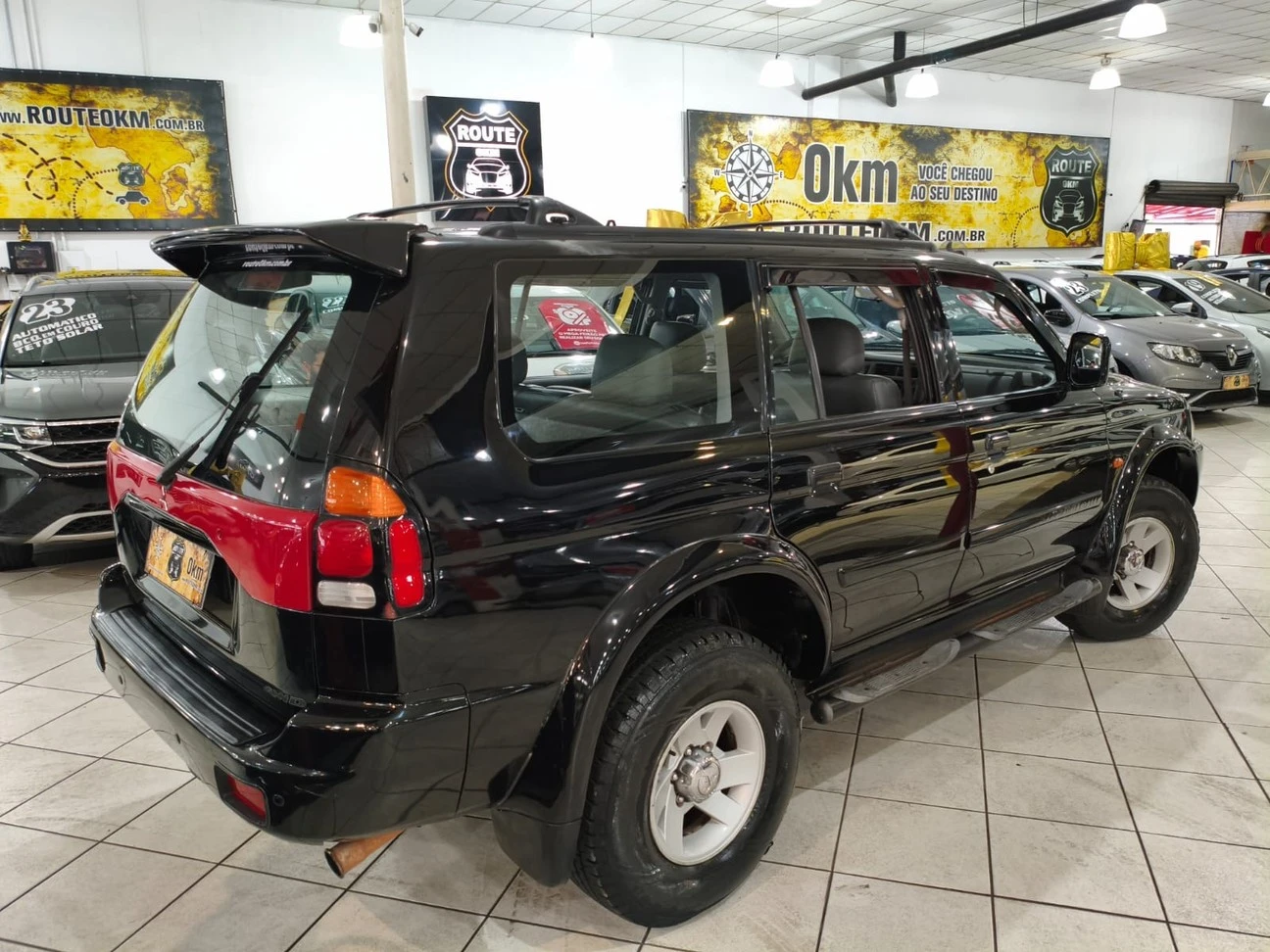 MITSUBISHI PAJERO SPORT