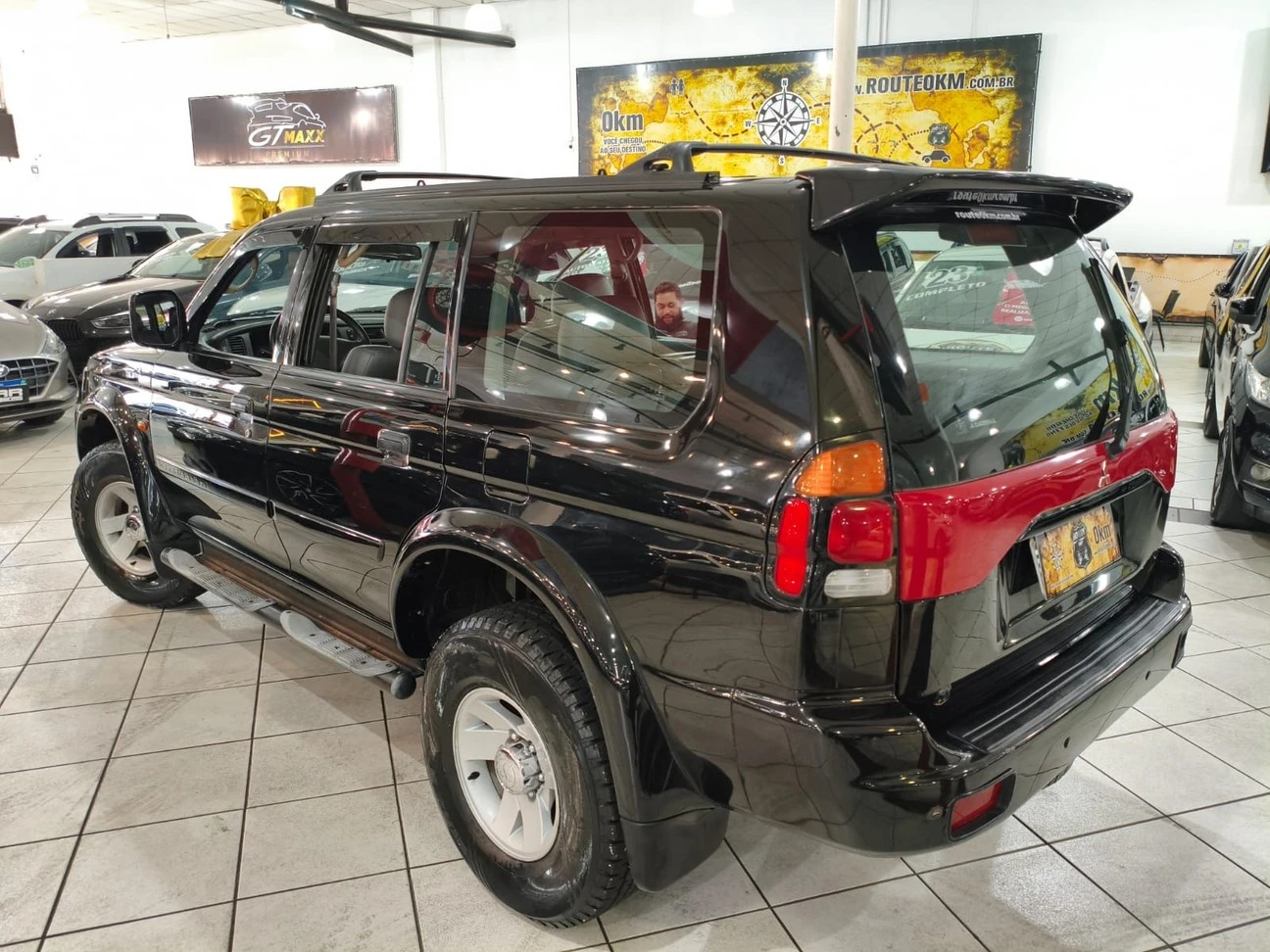MITSUBISHI PAJERO SPORT