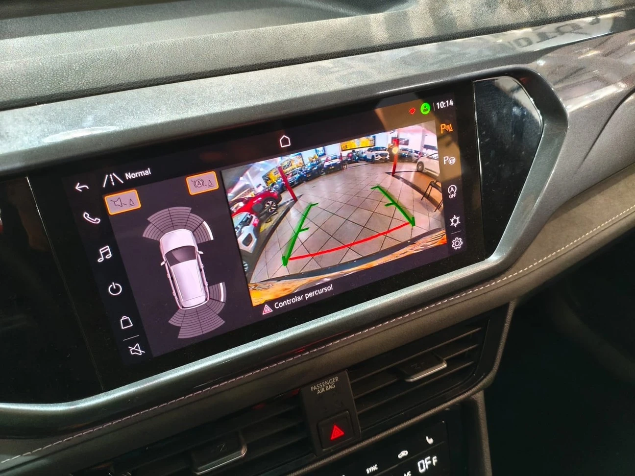 VOLKSWAGEN TAOS