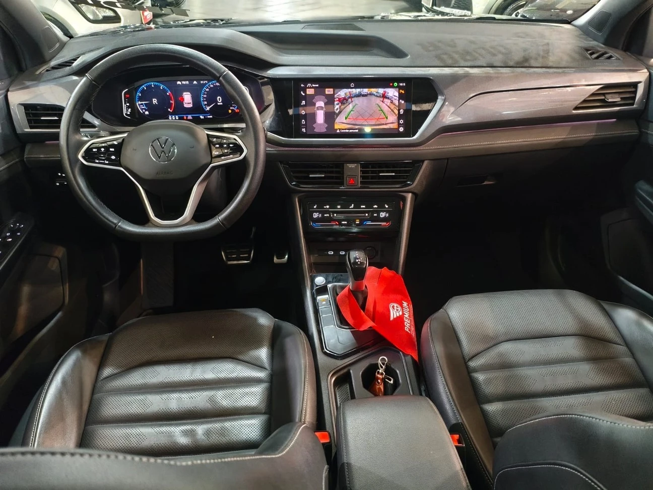 VOLKSWAGEN TAOS