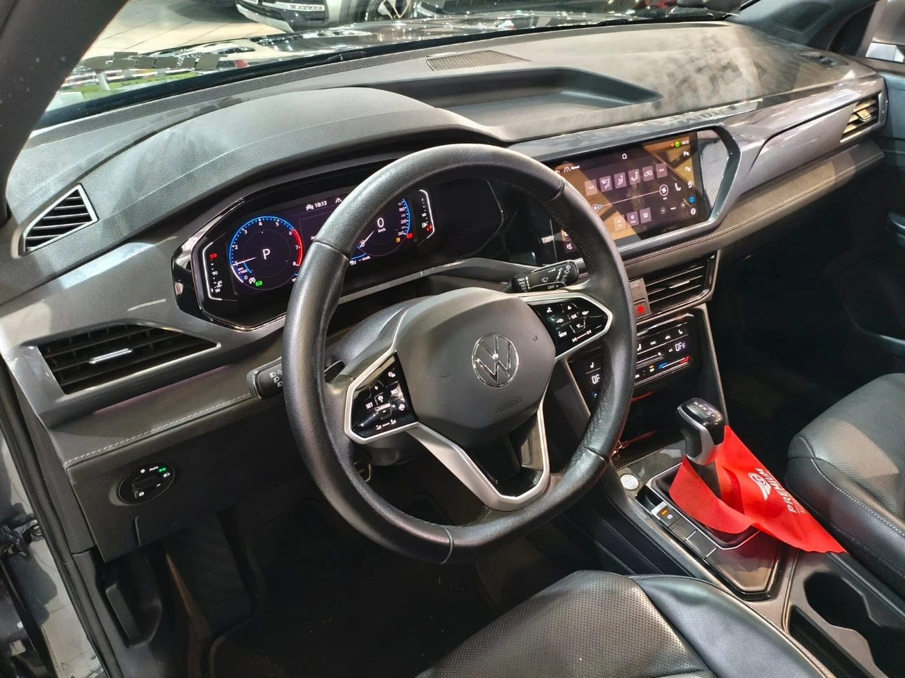 VOLKSWAGEN TAOS