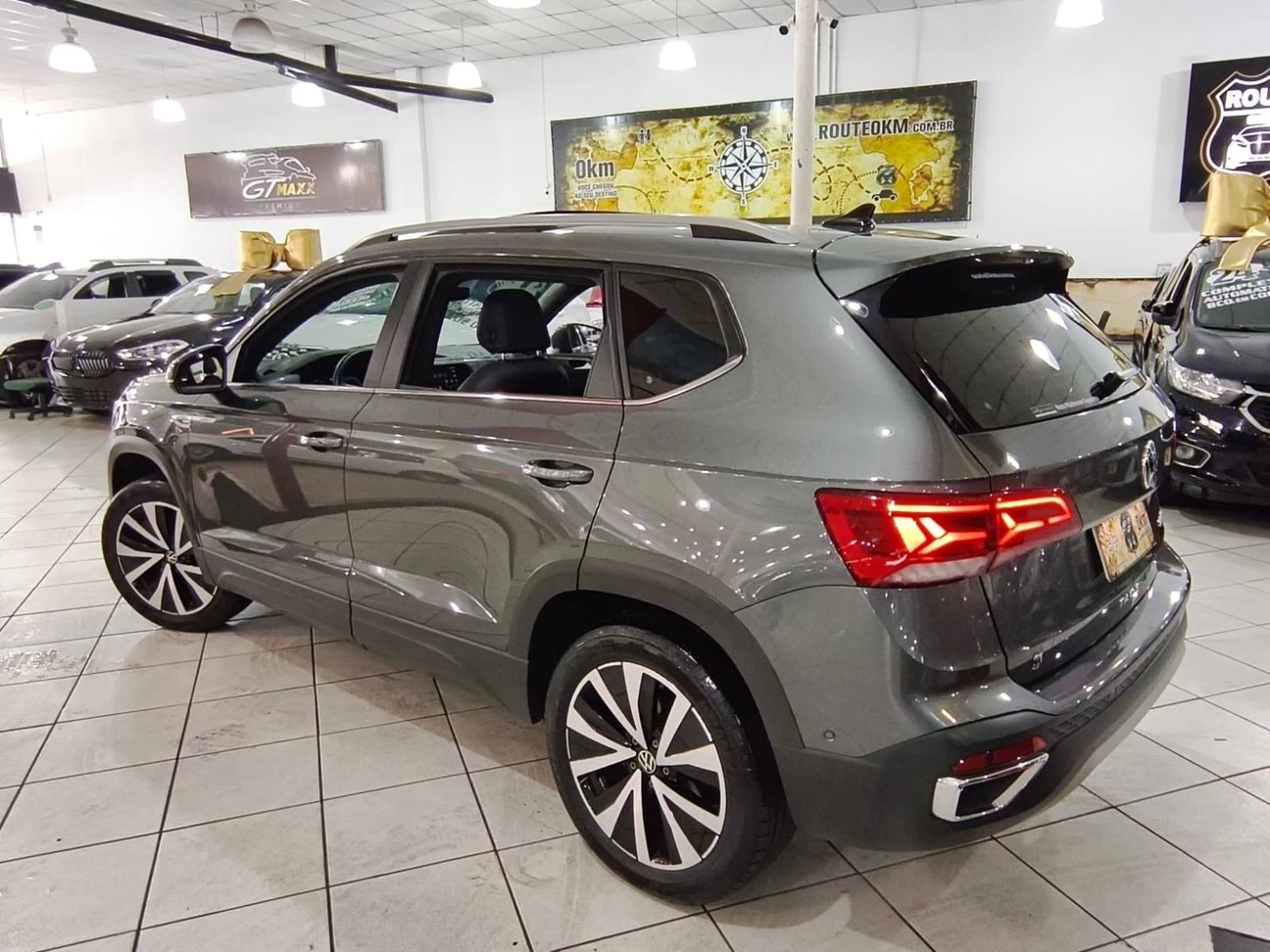 VOLKSWAGEN TAOS