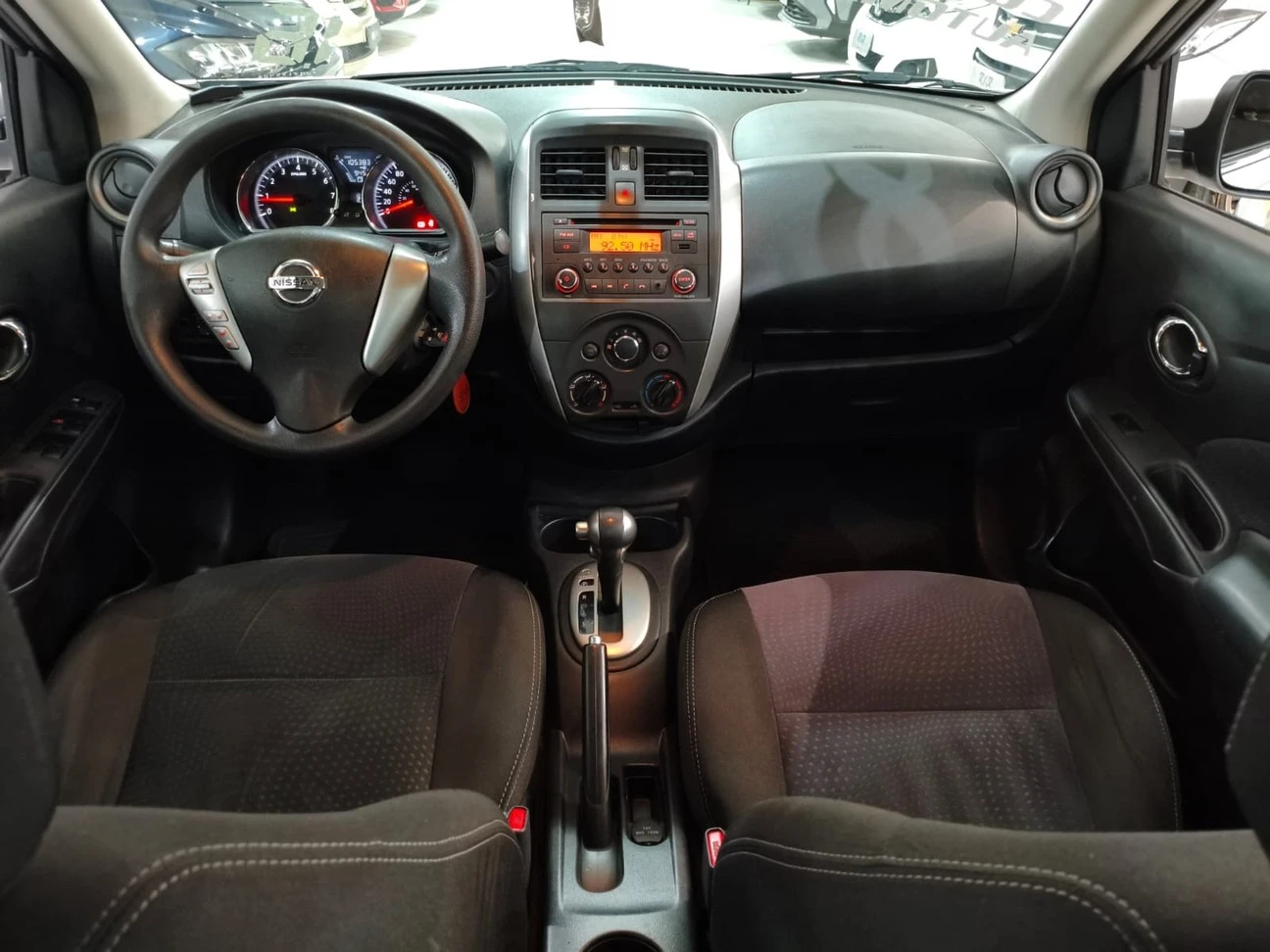 NISSAN VERSA