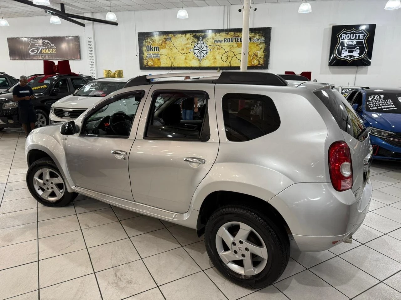 RENAULT DUSTER
