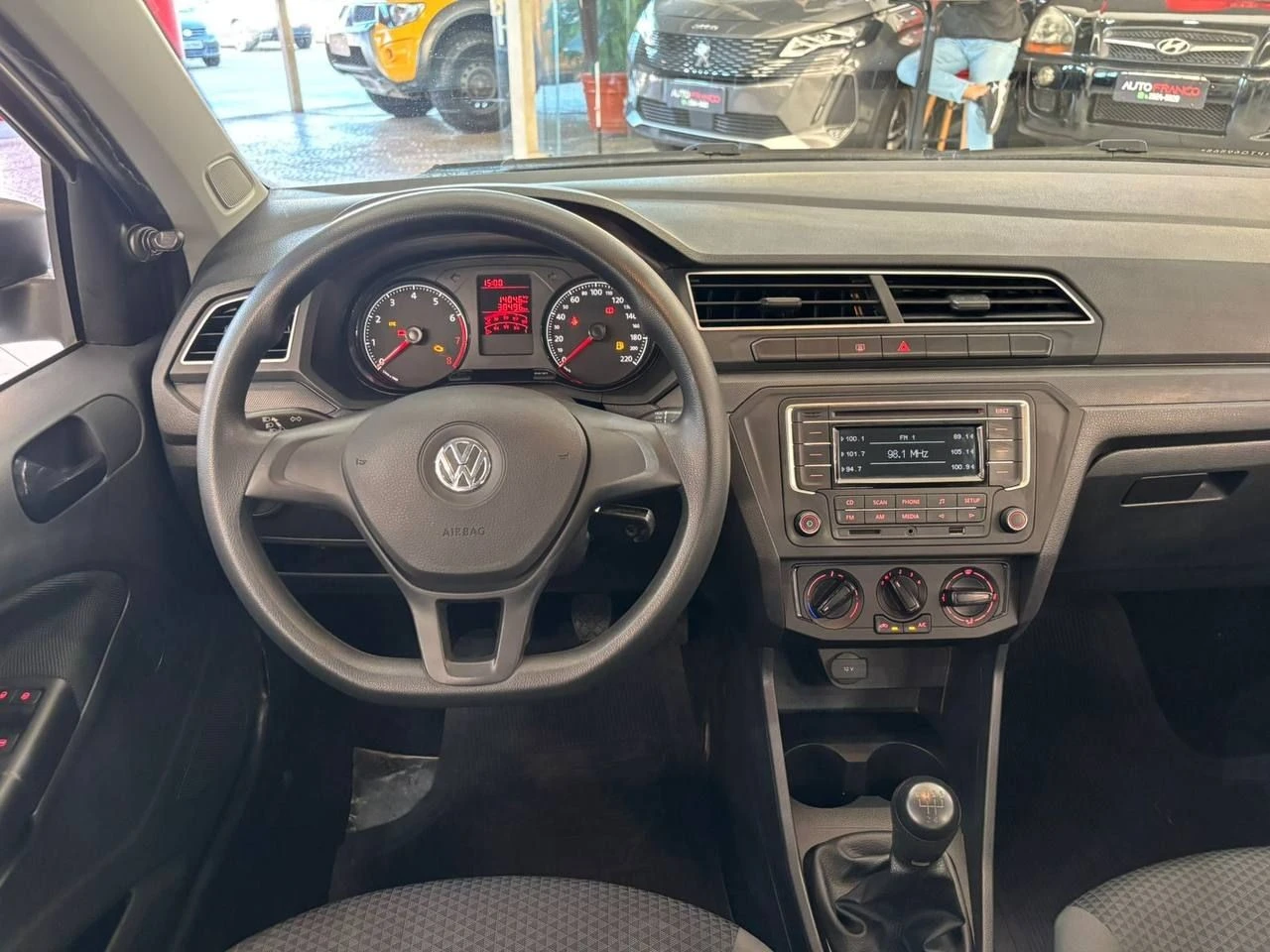 VOLKSWAGEN VOYAGE