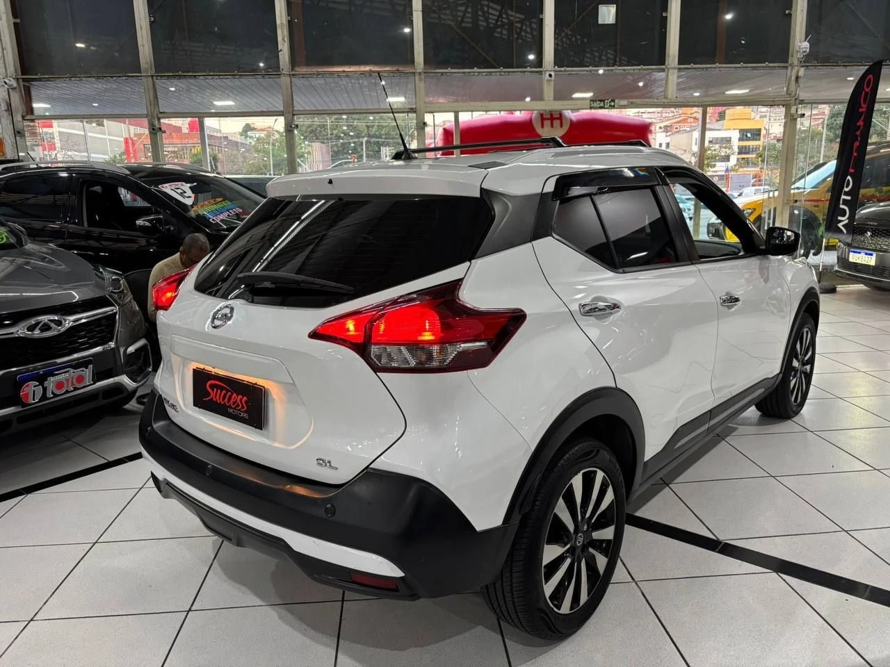 NISSAN KICKS