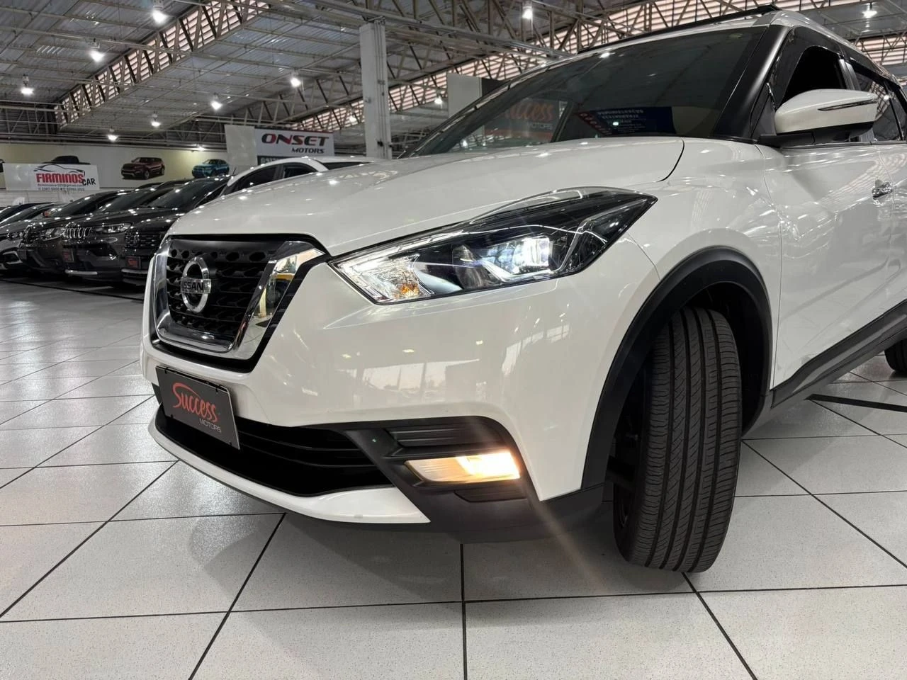 NISSAN KICKS